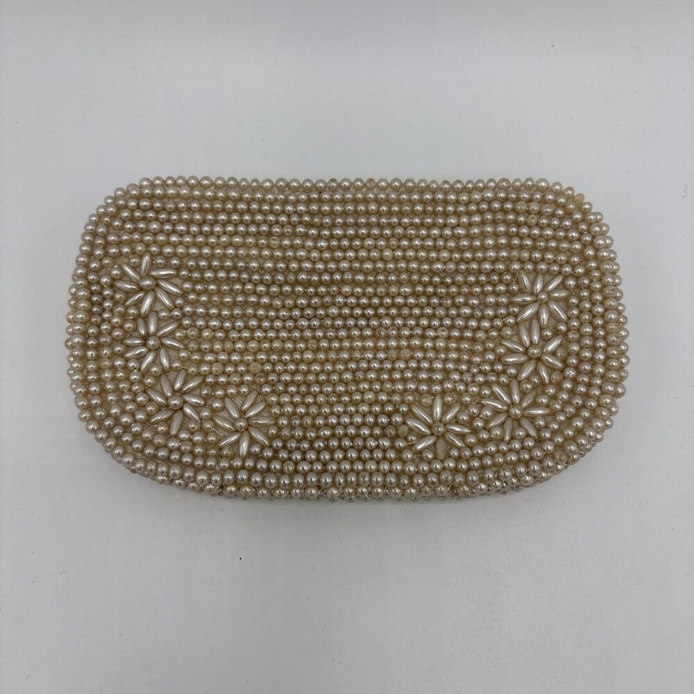 VINTAGE 1950s FAUX PEARL COIN PURSE MADE IN JAPAN SEQUINED WITH FLORAL PATTERN